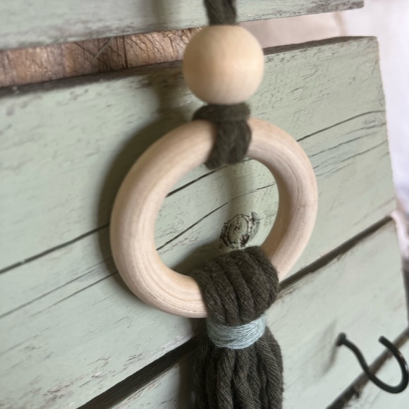 Hand Made Macrame // Christmas Tree Ornament // Green - Picture 2 of 3